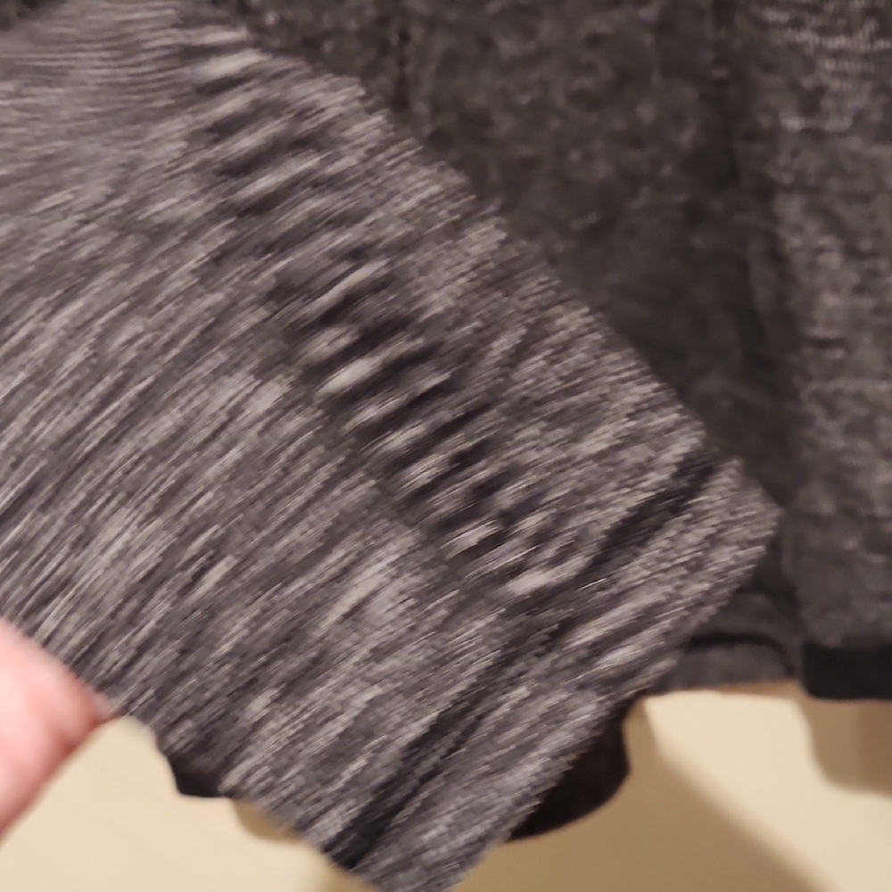 ❤️ LULULEMON BASE RUNNER LONG SLEEVE TOP, 8 - Picture 10 of 14